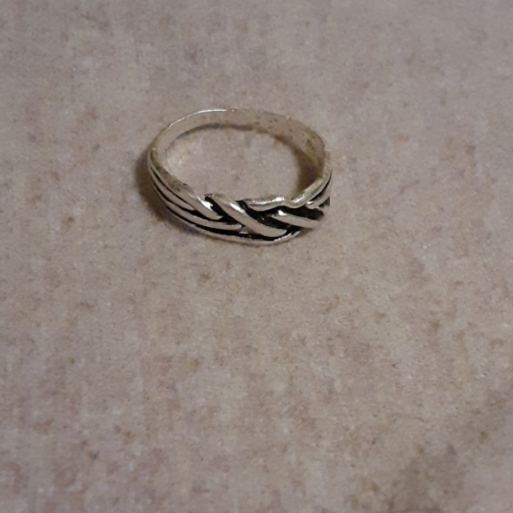 Sale!! ❤ Silver 925 knot ring